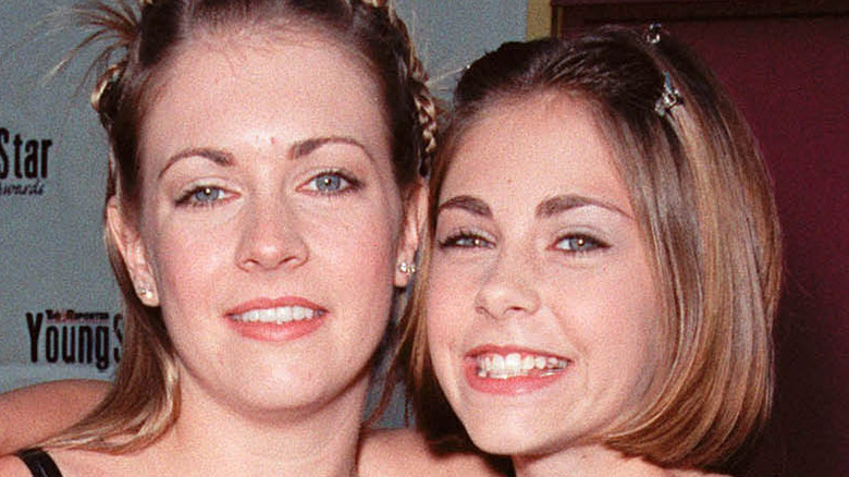 Melissa Joan and Emily Hart smiling 