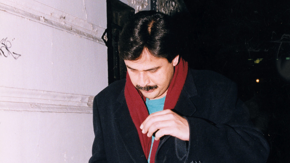 Hasnat Khan walking