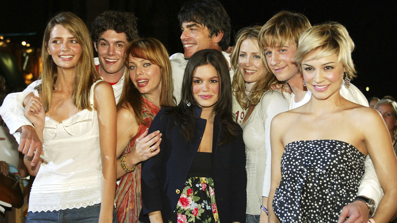 The whole O.C cast standing outside