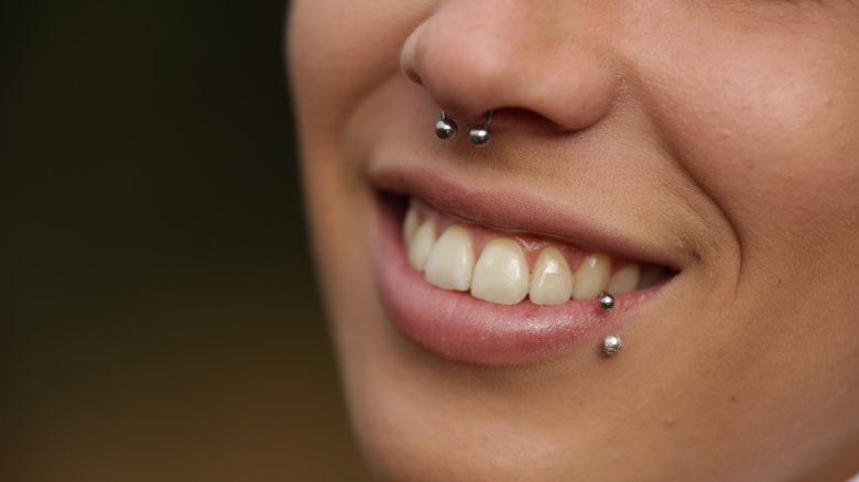 Piercing right meaning nose side Double Nose
