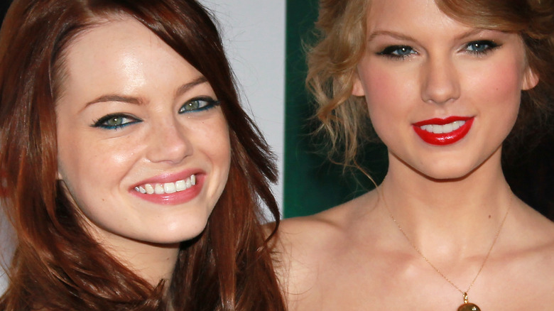 Taylor Swift and Emma Stone smiling