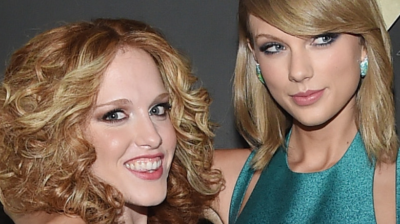 Taylor Swift and Abigail Anderson posing