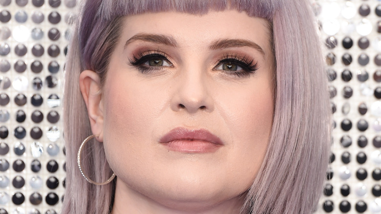 Kelly Osbourne unsmiling