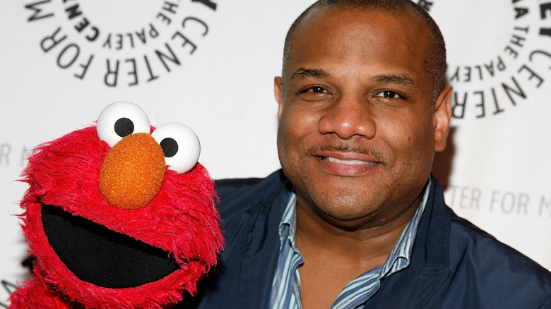 En trofast udtale Smidighed The Truth About The Voice Behind Elmo