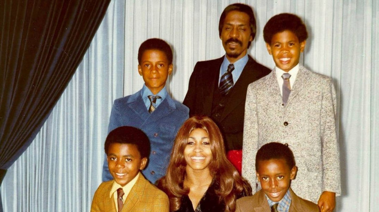 Tina Turner, Ike Turner, and their kids