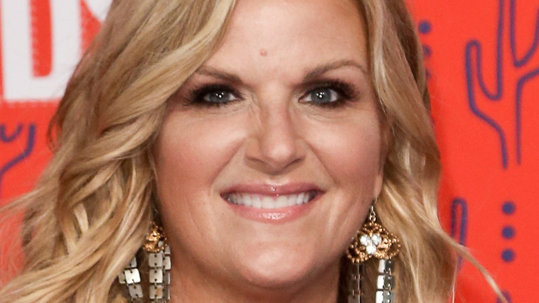 Trisha Yearwood smiling