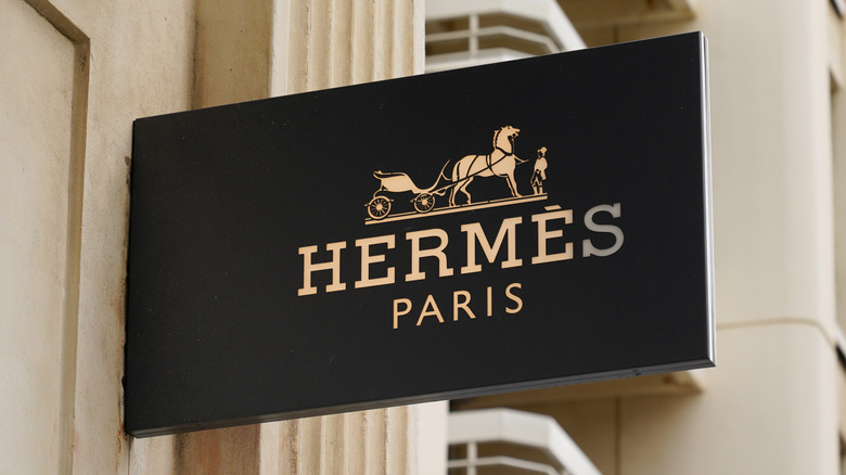 Hermes storefront sign