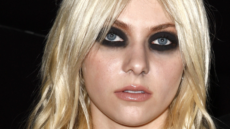 Taylor Momsen with dark makeup