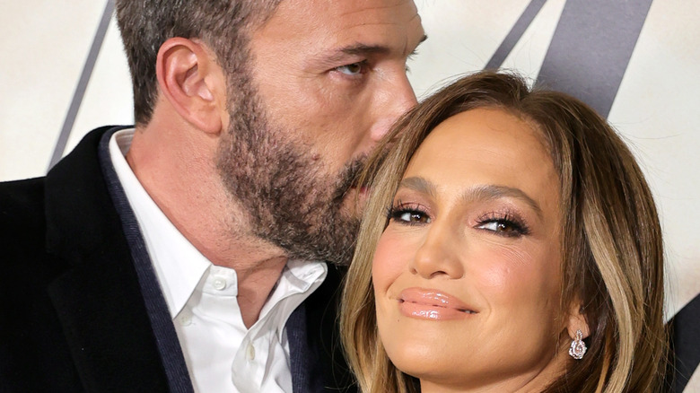 Ben Affleck kissing Jennifer Lopez