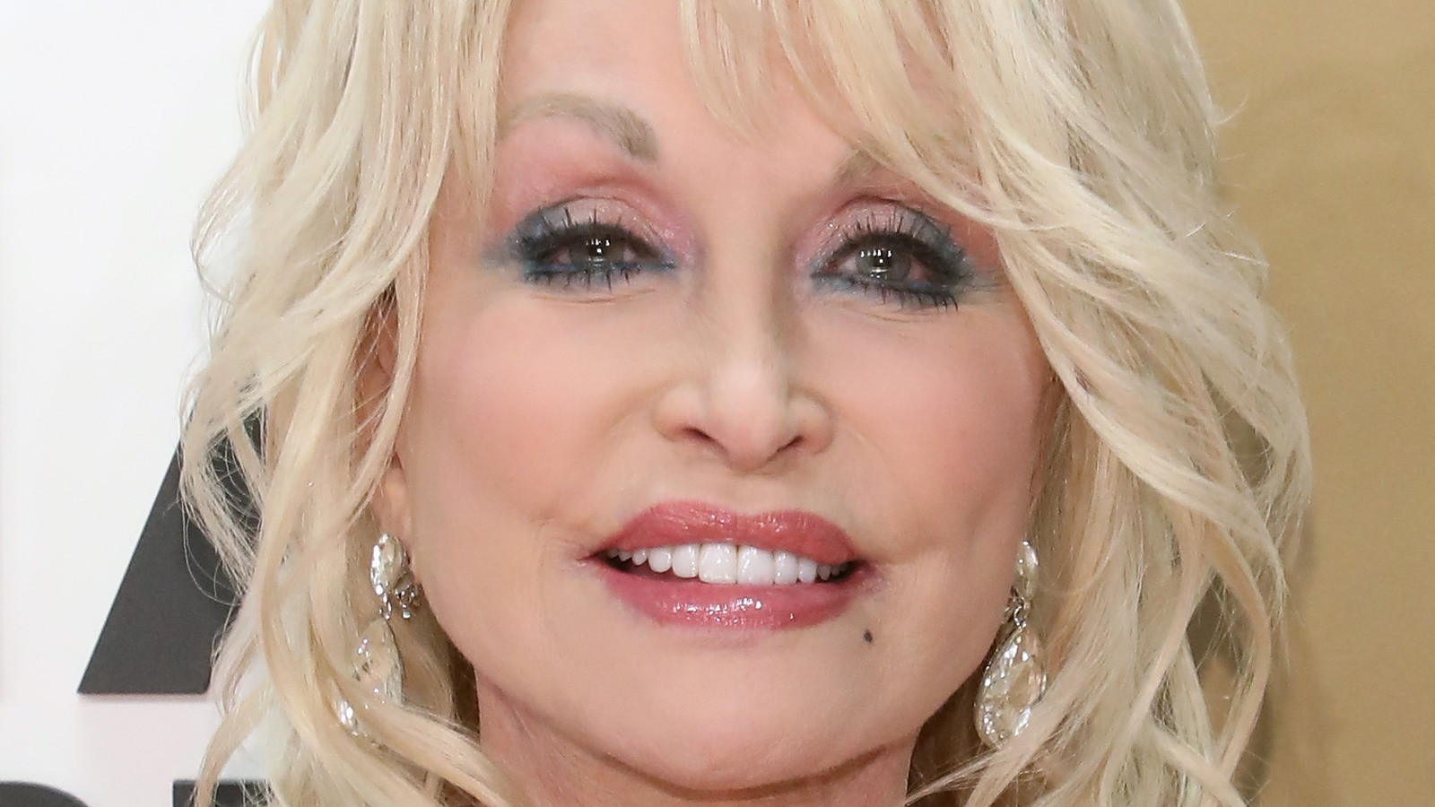 The Untold Story Of Dolly Parton's 9 To 5