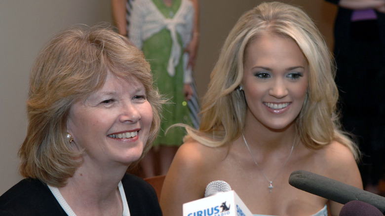 Carrie Underwood with mom Carole Underwood being interviewed together