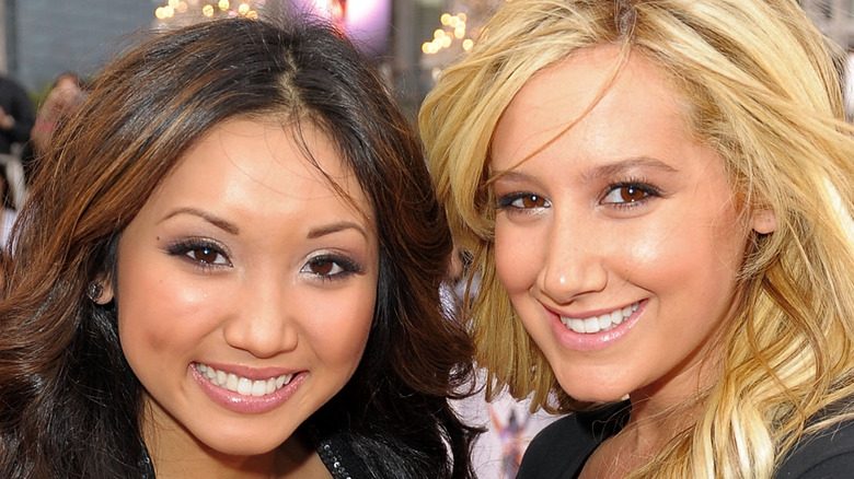 Young Ashley Tisdale and Brenda Song