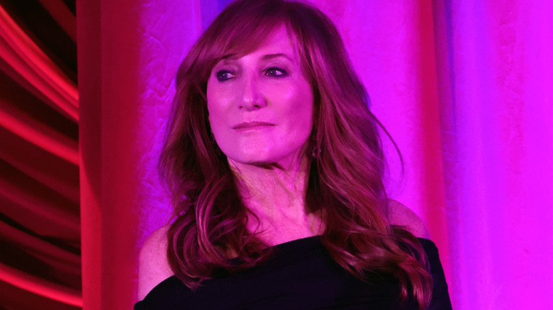 Patti Scialfa in purple light