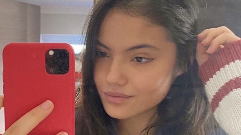 Emma Raducanu taking a selfie