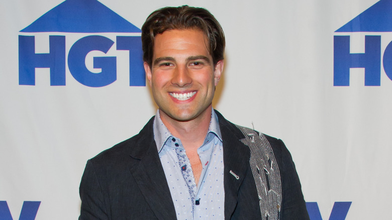 Scott McGillivray smiling