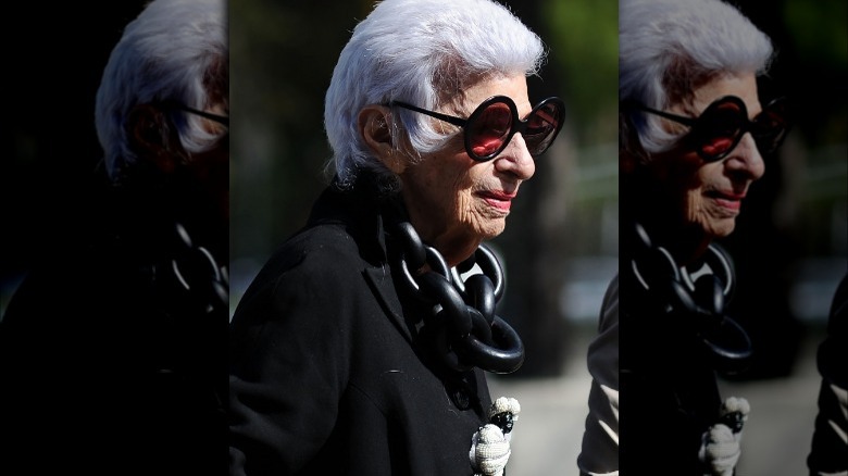 Iris Apfel out on the street