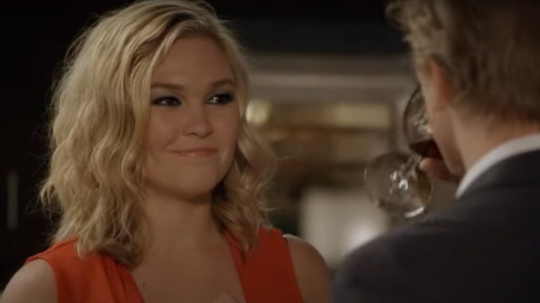 Julia Stiles smiling red dress