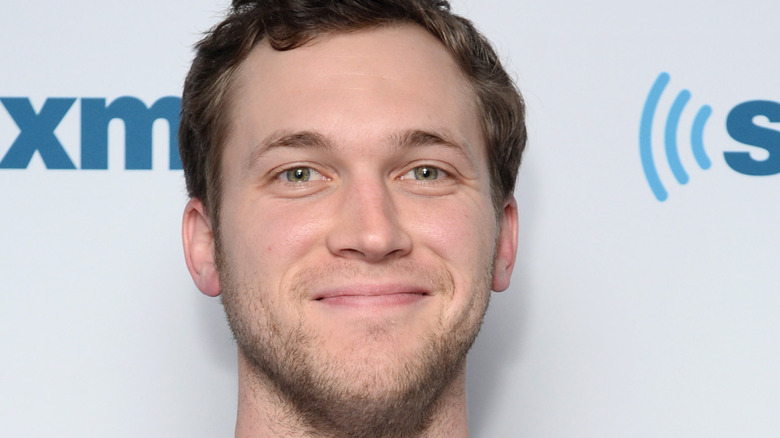 Phillip Phillips posing 