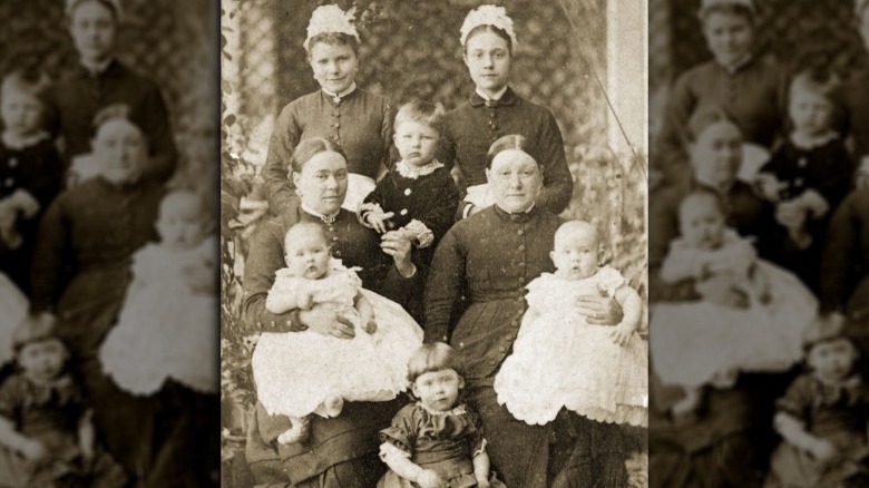 Victorian governesses, 1880
