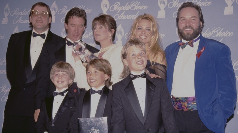The cast of "Home Improvement" pose on the red carpet at the 1992 People's Choice Awards