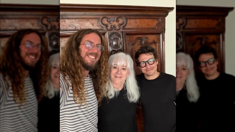 Taran Noah Smith, Patricia Richardson, and Jonathan Taylor Thomas smile for a photo in 2026