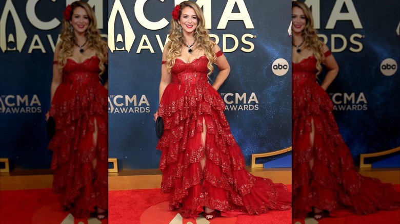 Ana Cristina Cash posing