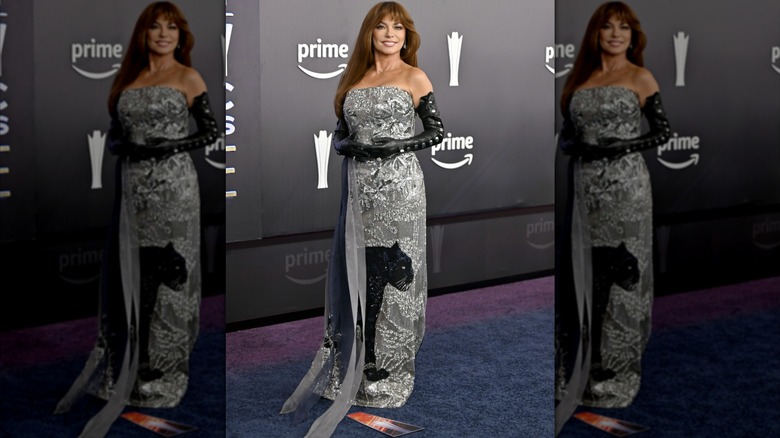 Shania Twain at the ACM Awards red carpet