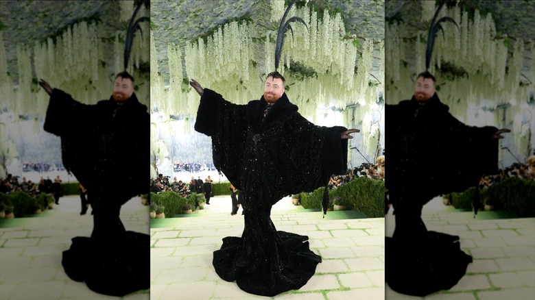 Sam Smith posing