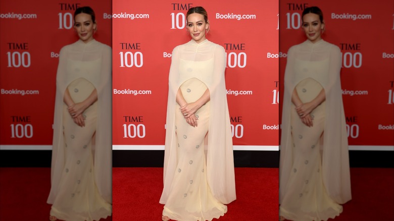 Hilary Duff in a light yellow dress