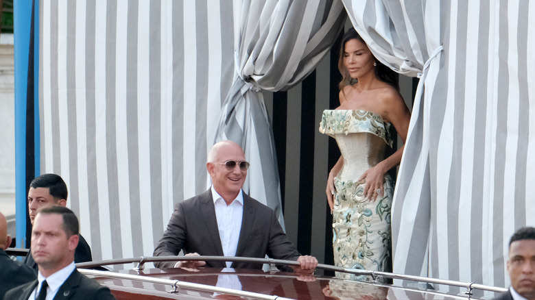Jeff Bezos and Lauren Sanchez smiling