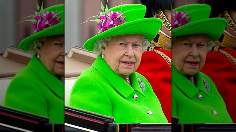 Queen Elizabeth in bright green at Trooping 2016