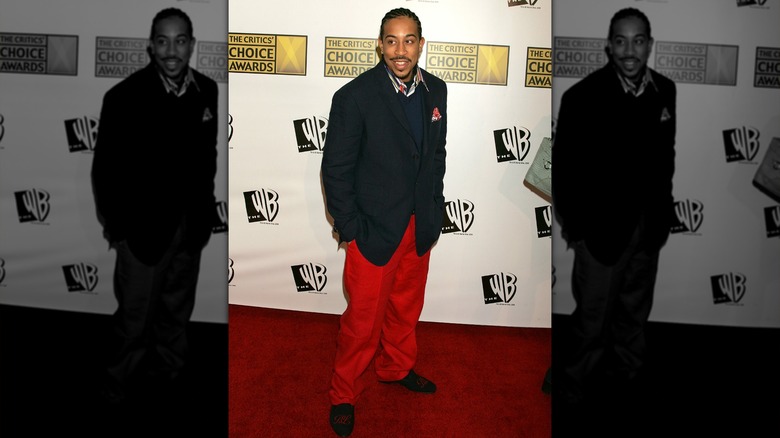 Ludacris in red pants at the Critics Choice Awards in 2006