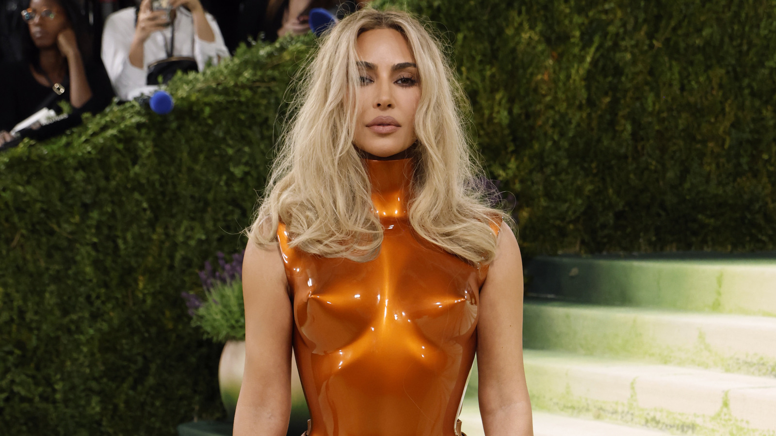 The Worst Red Carpet Outfits Of 2026 (So Far)