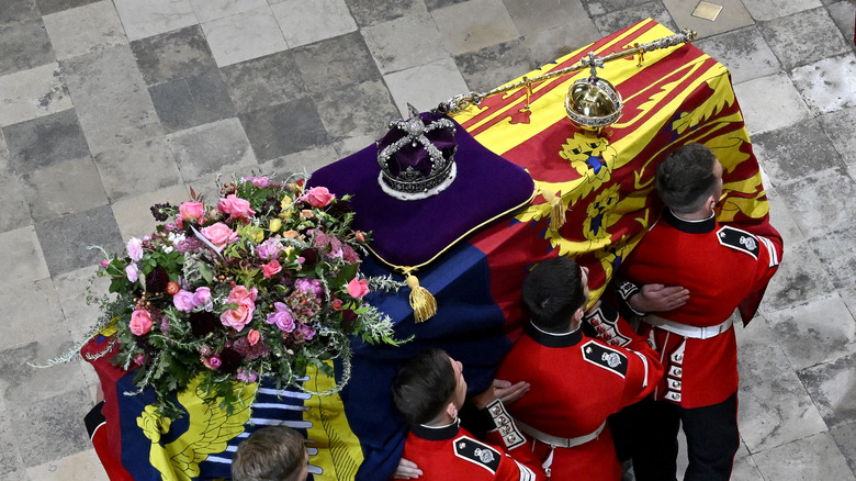 Queen Elizabeth's casket at Westminster