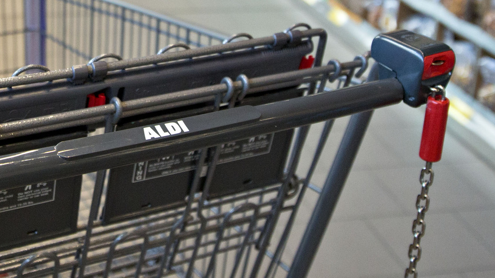 Aldi shopping cart with quarter