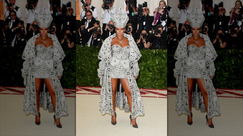 Rihanna posing at 2018 Met Gala