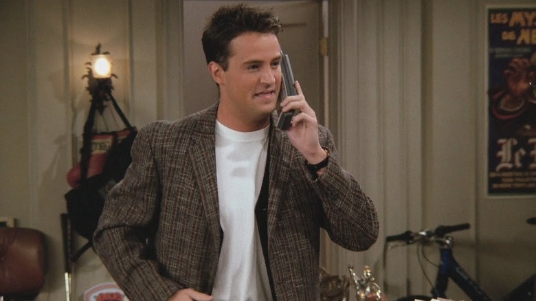Things Friends Fans Never Noticed About Chandler Bing