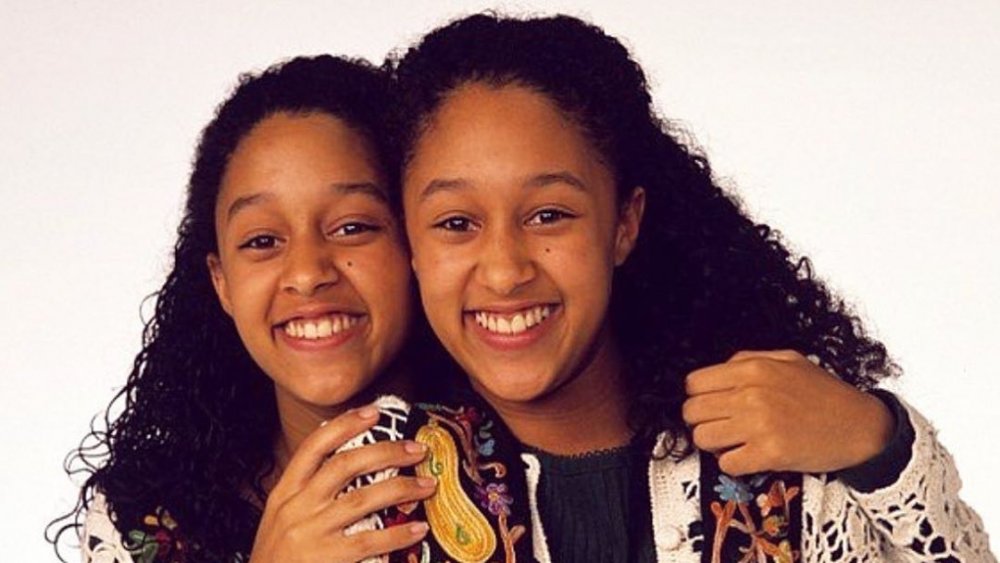 Things Only Adults Notice In Sister Sister 