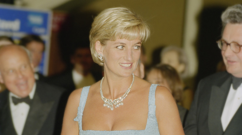 Princess Diana attends a glitzy bash