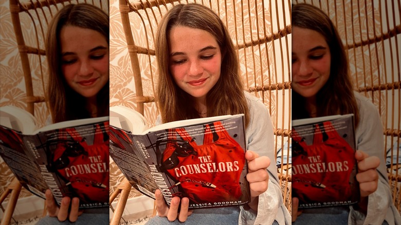 Raegan Revord reading
