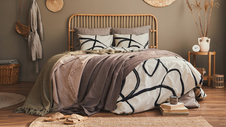 bed sheets