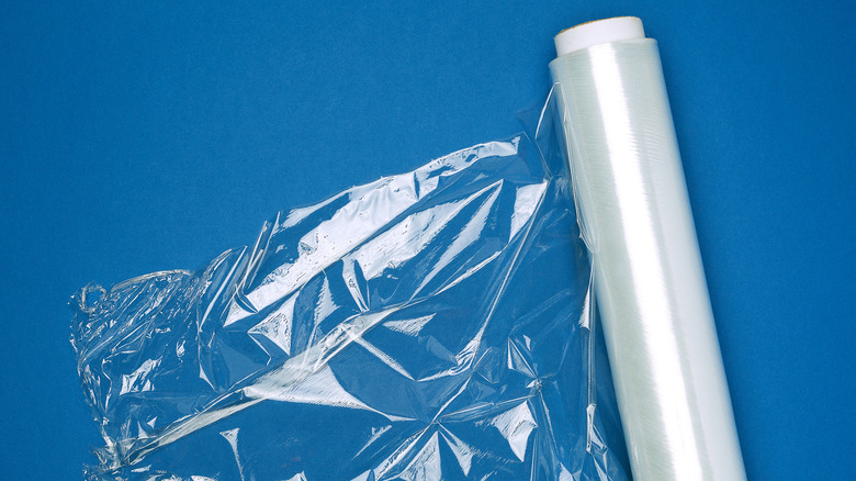 Roll of transparent wrap