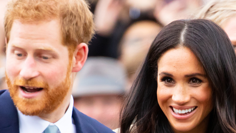 Meghan and Harry greet fans