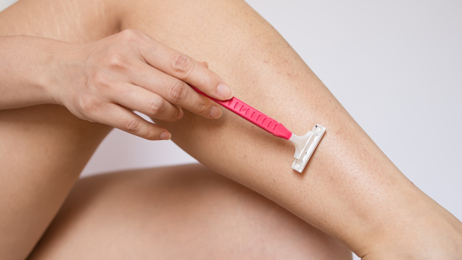 How to Avoid Ingrown Hairs and Feel Smooth Forever