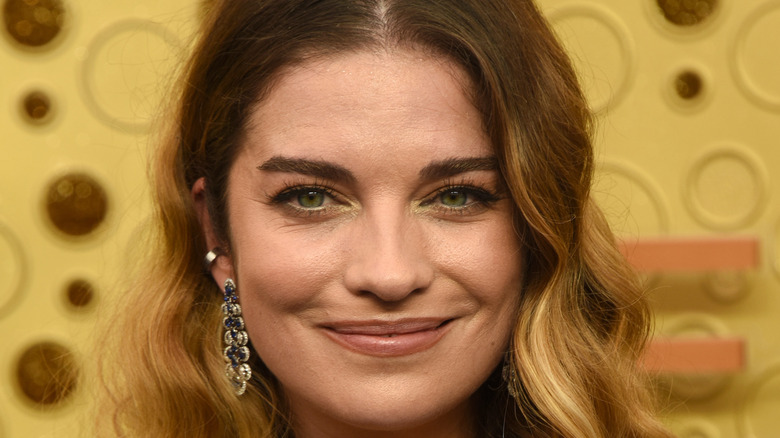 Annie Murphy, Emmys red carpet, 2019