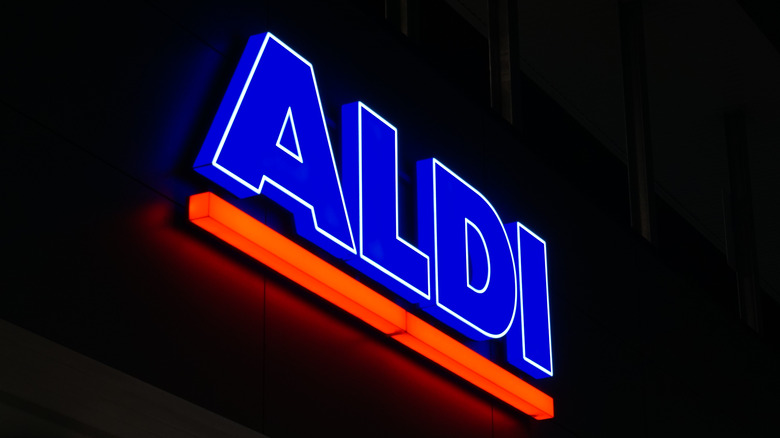 Aldi sign at night