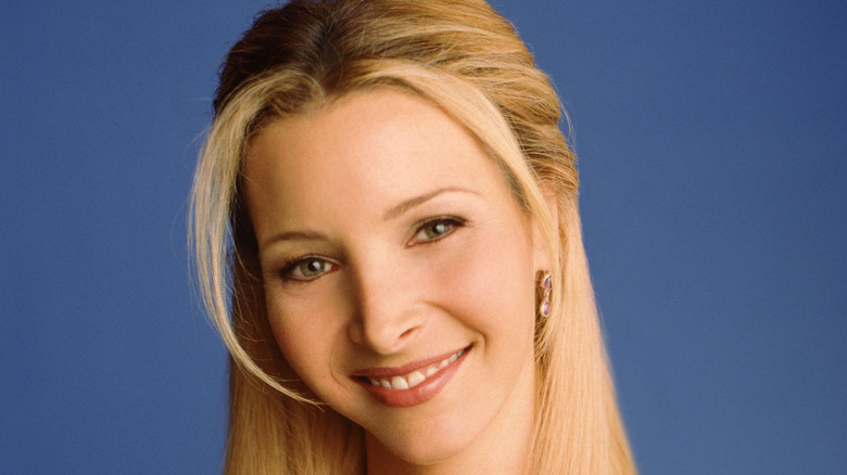 Lisa Kudrow close up smiling