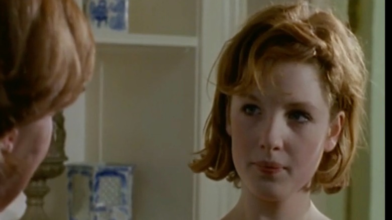 Kelly Reilly with shorter hair not smiling in Prime Suspect