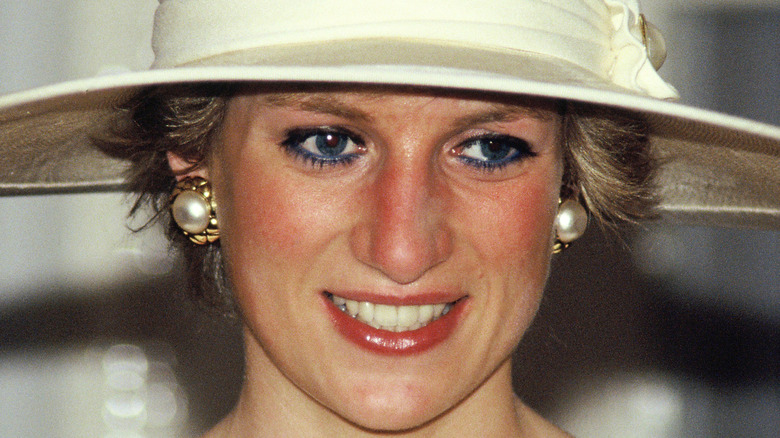 princess diana in a hat