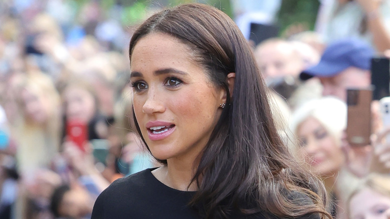 Meghan Markle black dress